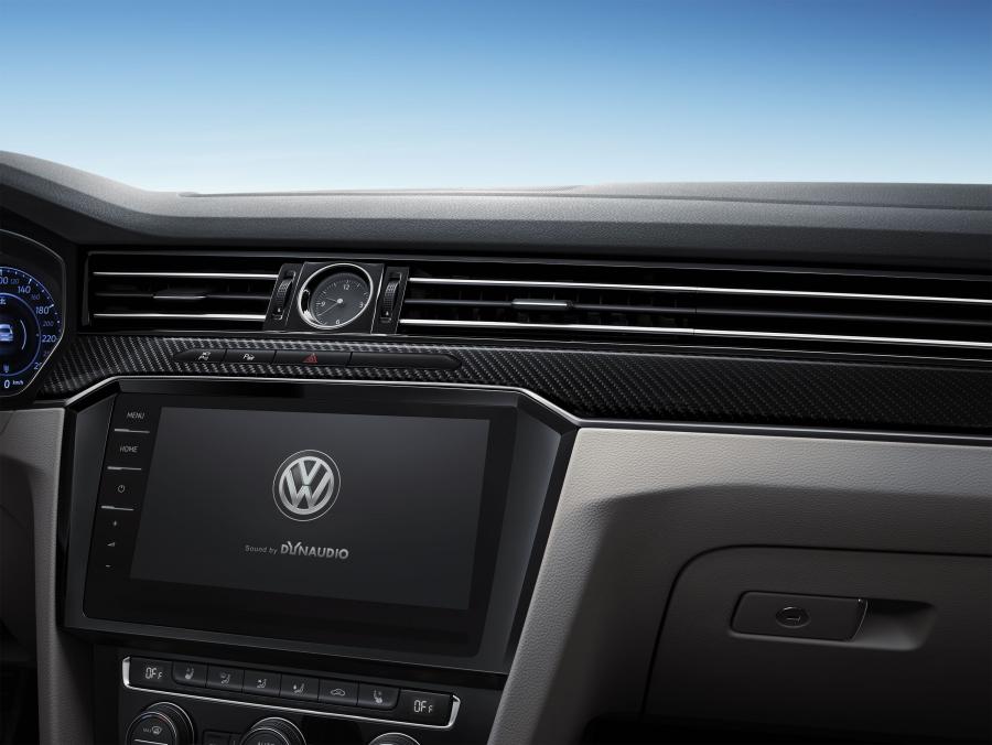 Детали интерьера Volkswagen Passat CC 2018 года  (CN) (фото 11 из 29)